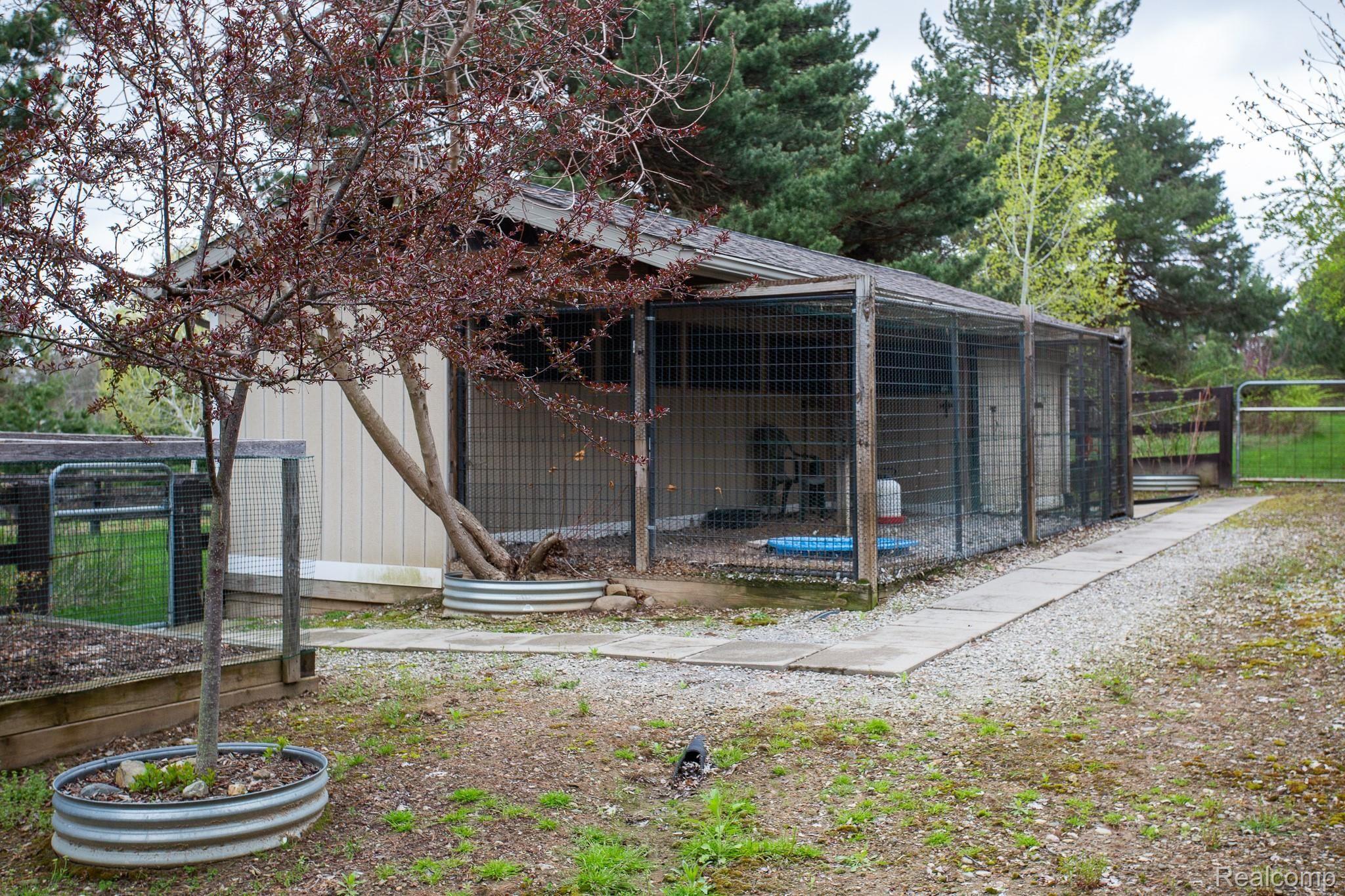 3700 South Lake George Road Dryden, MI 48428 - Photo 12 of 42 x5.jpg