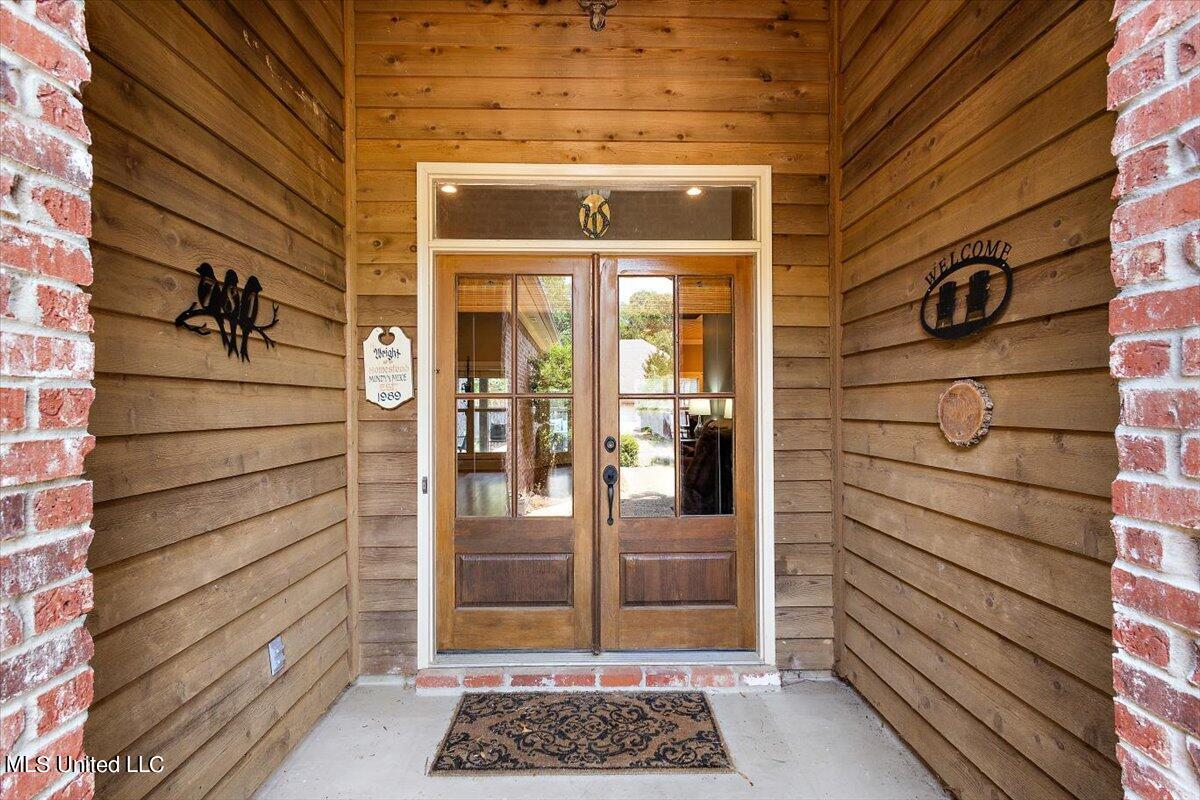 781 Orleans Circle Ridgeland, MS 39157 - Photo 2 of 31 04-HTP29543