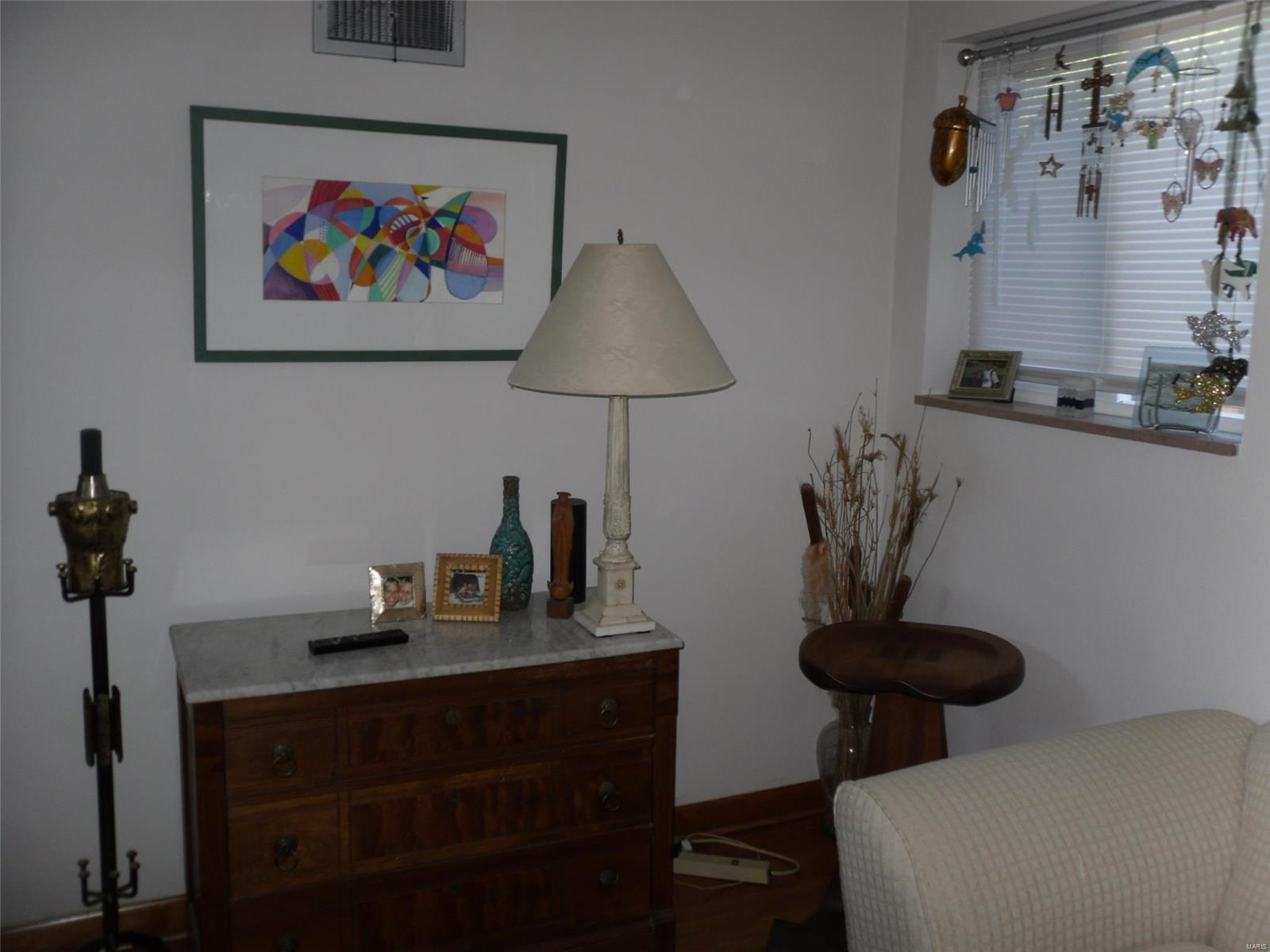 1045 Groby Road St. Louis, MO 63130 - Photo 17 of 41 Gallery Image 17