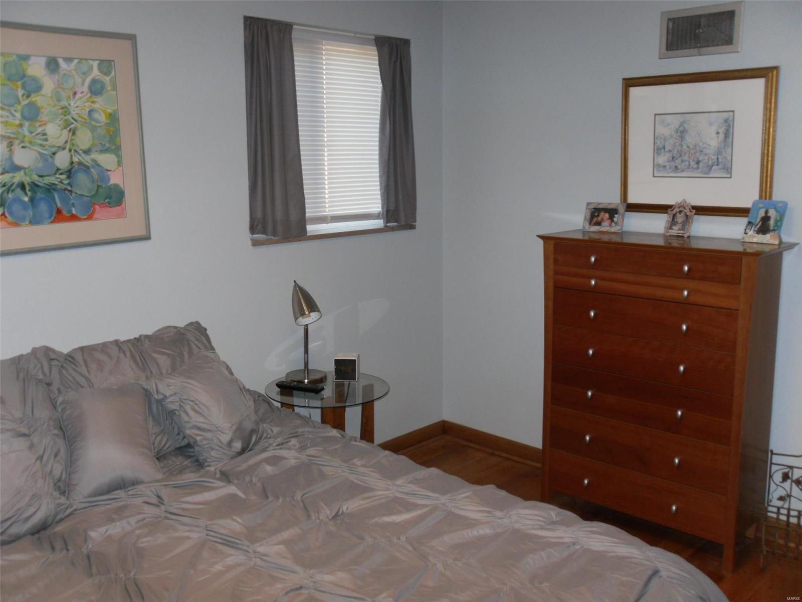 1045 Groby Road St. Louis, MO 63130 - Photo 26 of 41 Gallery Image 26