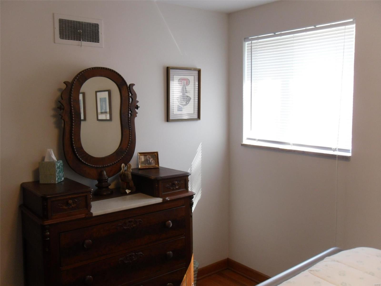 1045 Groby Road St. Louis, MO 63130 - Photo 33 of 41 Gallery Image 33