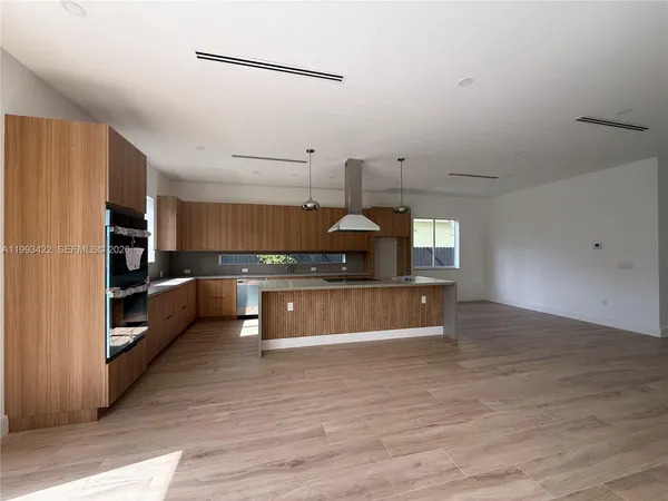 $16,000 | 1981 Southwest 33rd Avenue, Miami, FL 33145