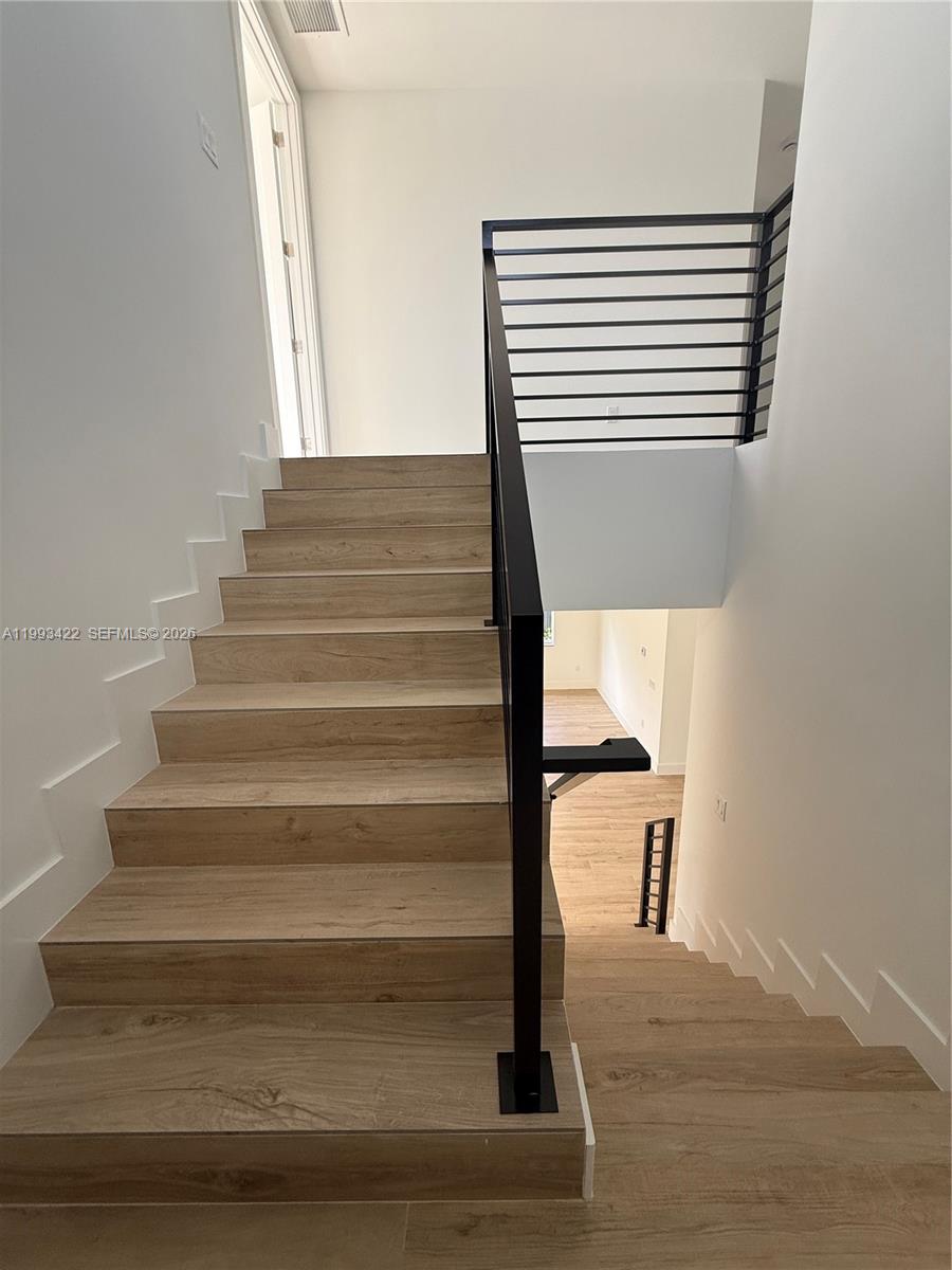 1981 Southwest 33rd Avenue Miami, FL 33145 - Photo 19 of 61