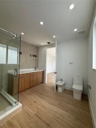 $16,000 | 1981 Southwest 33rd Avenue, Miami, FL 33145