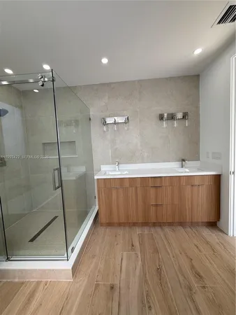 $16,000 | 1981 Southwest 33rd Avenue, Miami, FL 33145