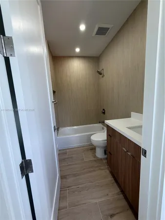 $16,000 | 1981 Southwest 33rd Avenue, Miami, FL 33145