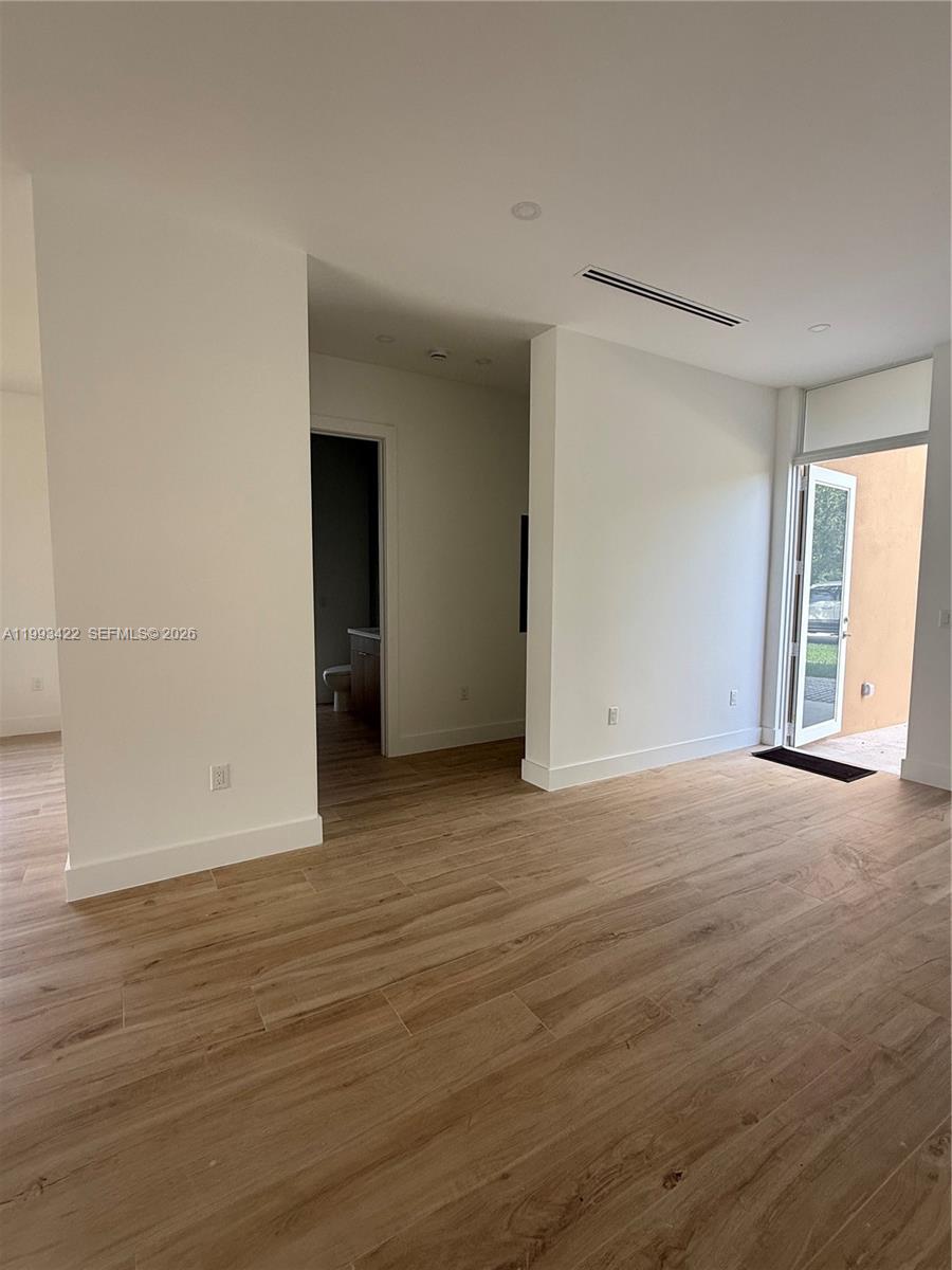 1981 Southwest 33rd Avenue Miami, FL 33145 - Photo 5 of 61