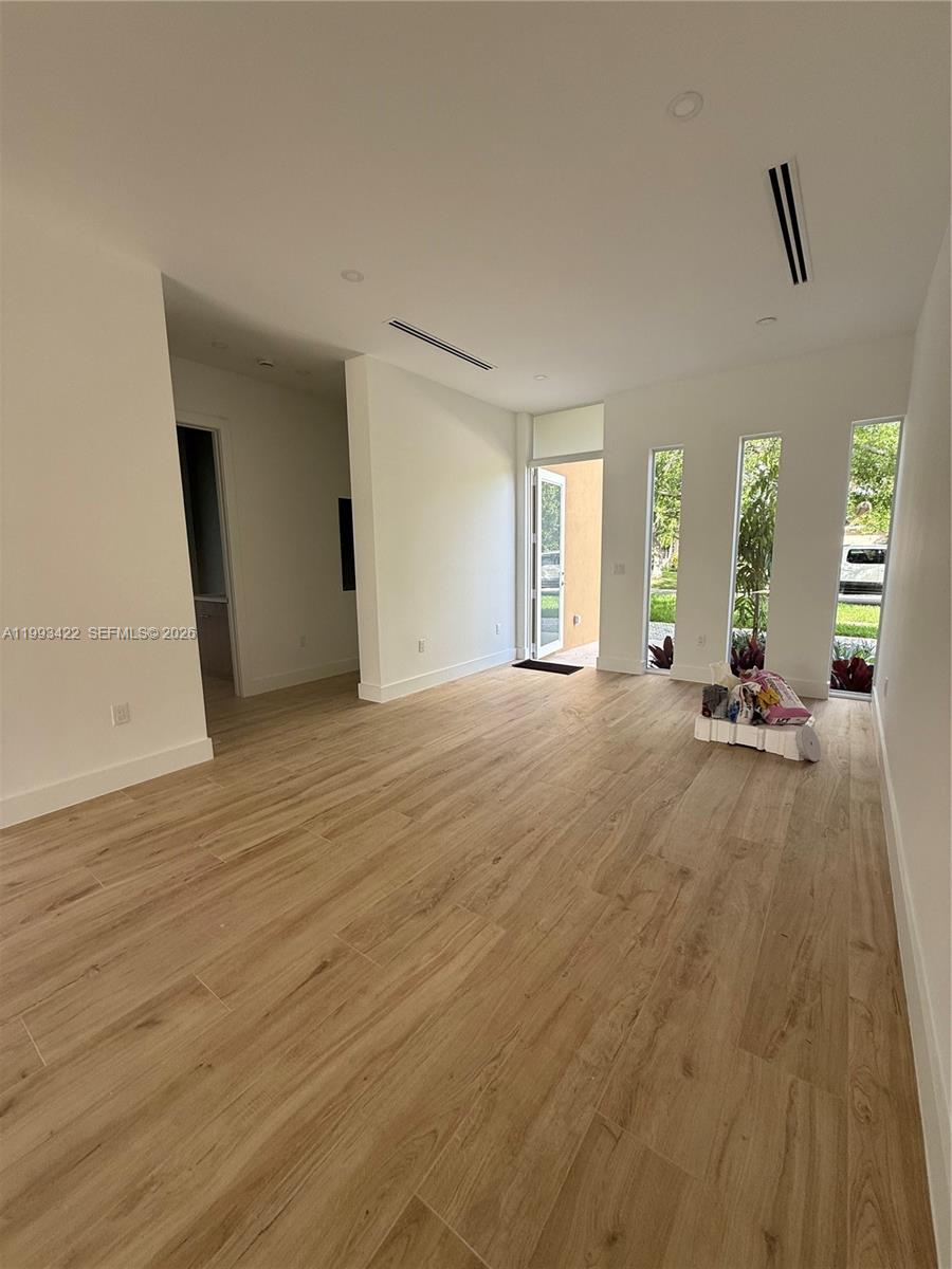 1981 Southwest 33rd Avenue Miami, FL 33145 - Photo 6 of 61