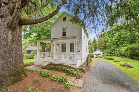 $505,000 | 10 Bodnar Street, Bernardsville, NJ 07924