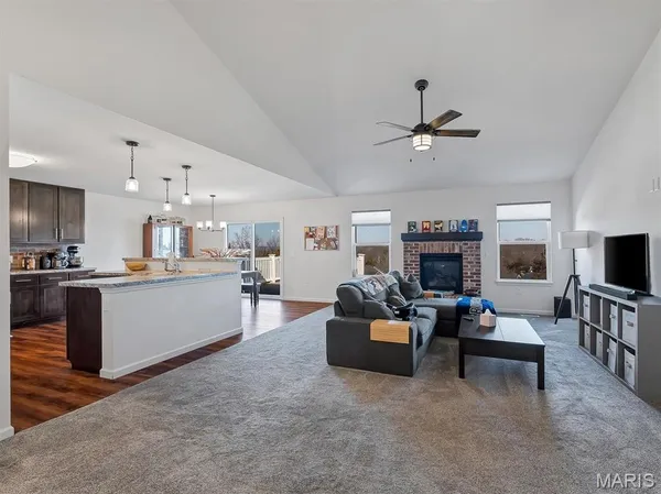 $369,900 | 1833 Sunset Ridge, Festus, MO 63028