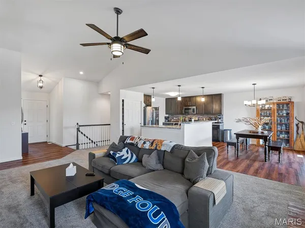 $369,900 | 1833 Sunset Ridge, Festus, MO 63028