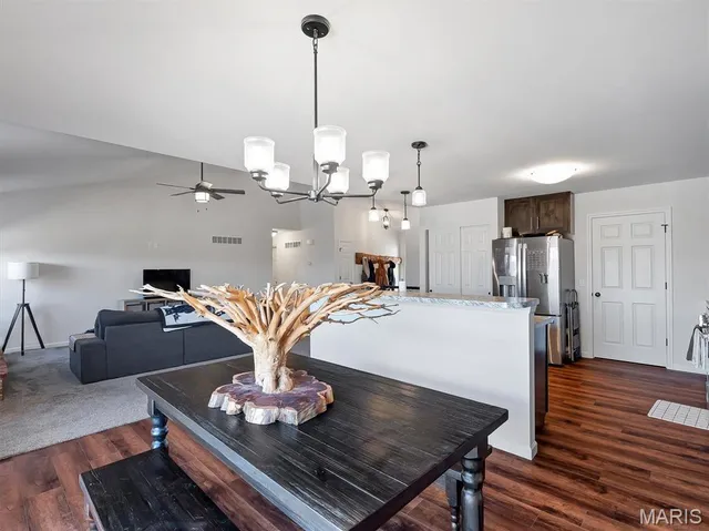 $380,000 | 1833 Sunset Ridge, Festus, MO 63028