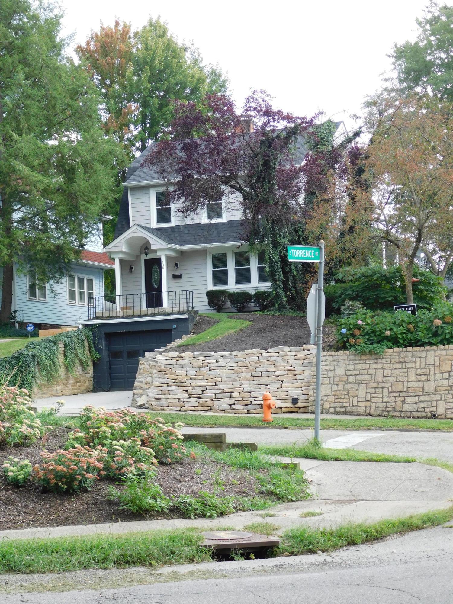 185 Brevoort Road Columbus, OH 43214 - Photo 3 of 49 Gallery Image 3