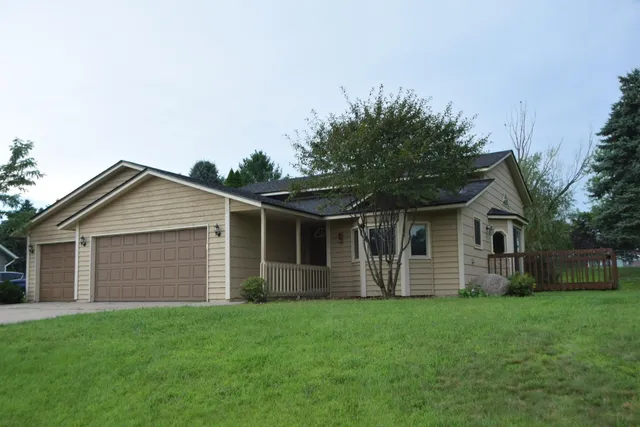 $290,000 | 14844 Pineview Drive, Becker, MN 55308