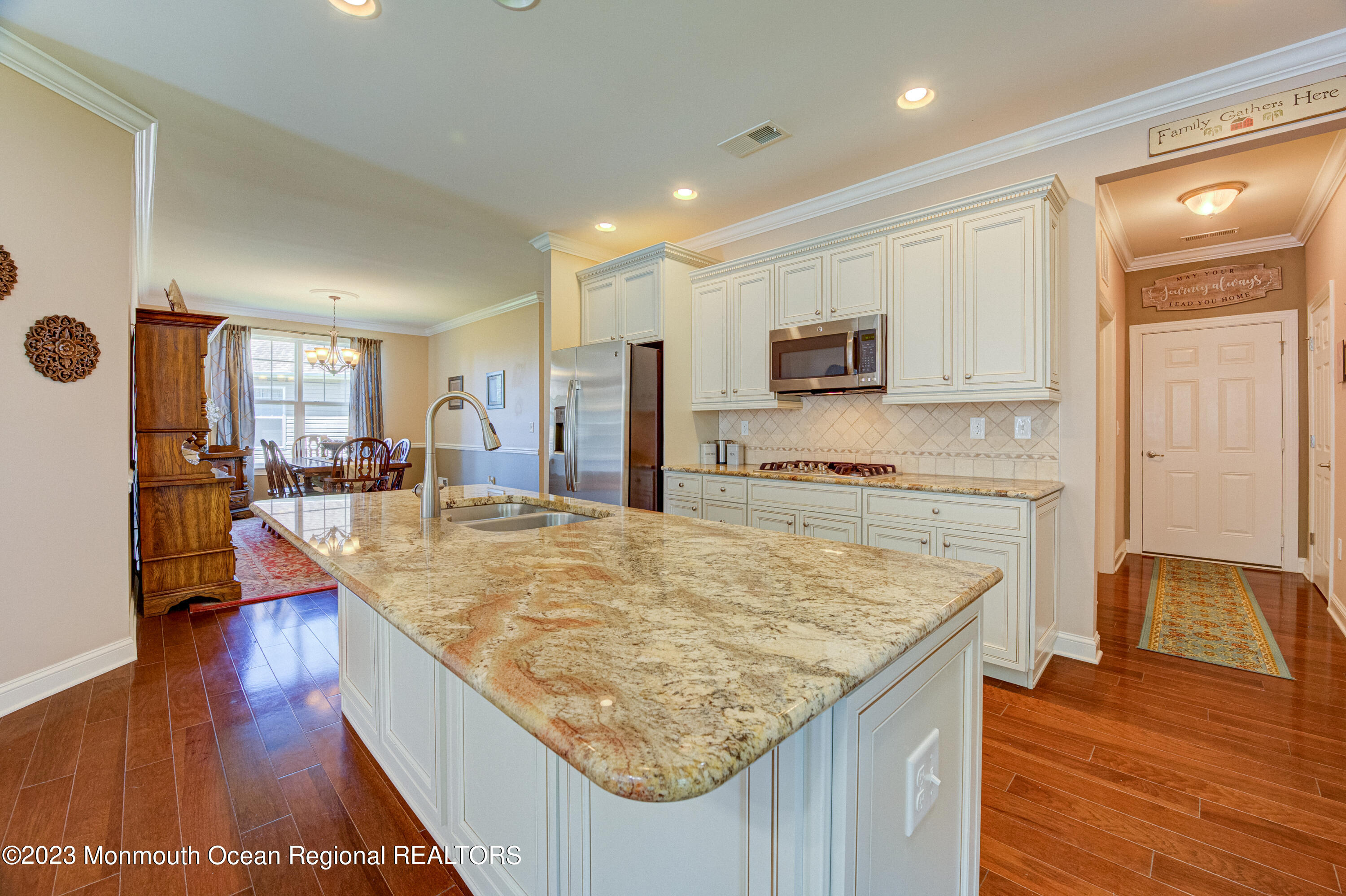 15 Comtois Road Manalapan, NJ 07726 - Photo 23 of 42 15_Comtois_Road026