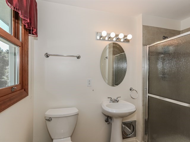 895 Ruth Drive Elgin, IL 60123 - Photo 12 of 20