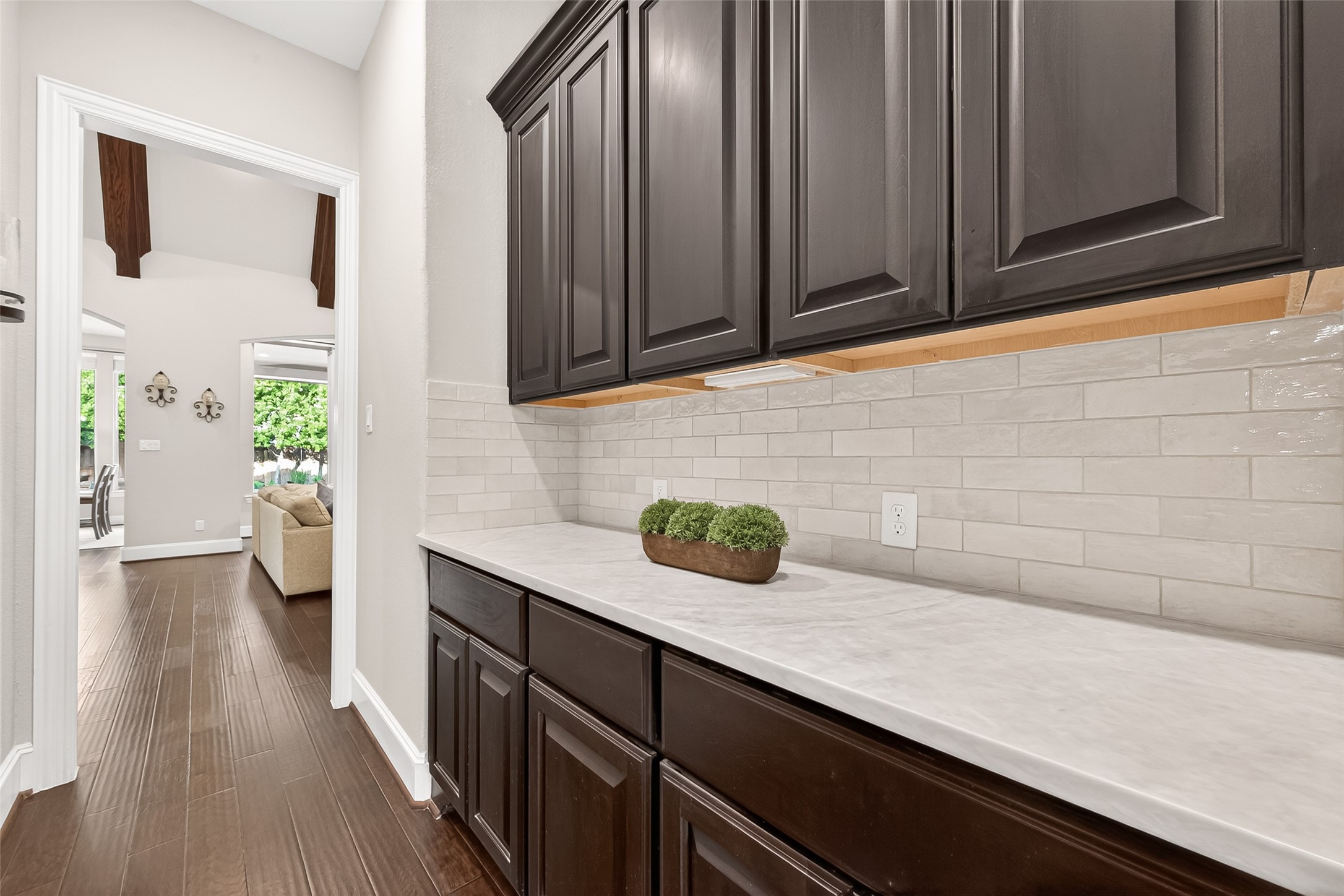 2803 Mayfield Ridge Lane Katy, TX 77494 - Photo 17 of 40 Butlers pantry adjoining dining room to kitchen