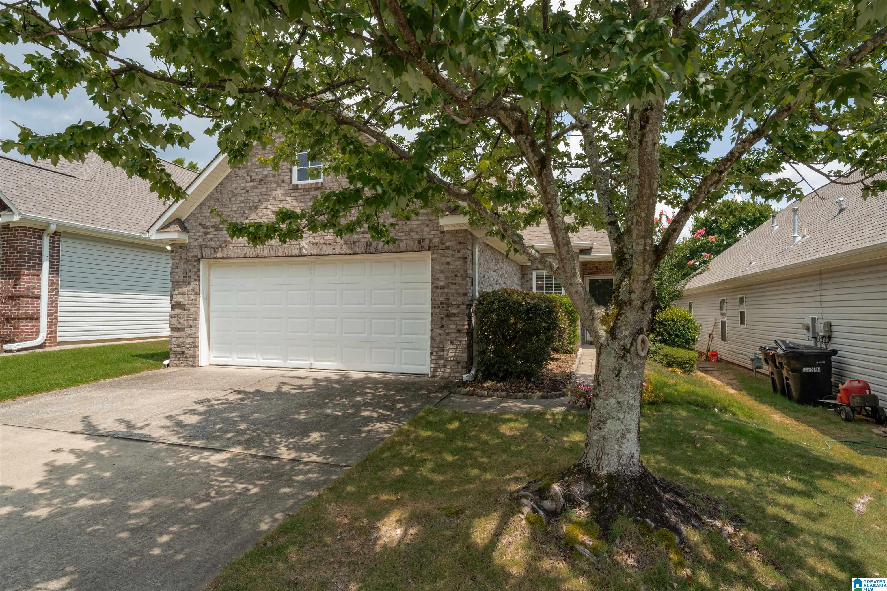 249 High Ridge Drive Pelham, AL 35124 - Photo 2 of 21