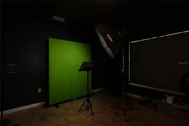 a view of outdoor space with city view