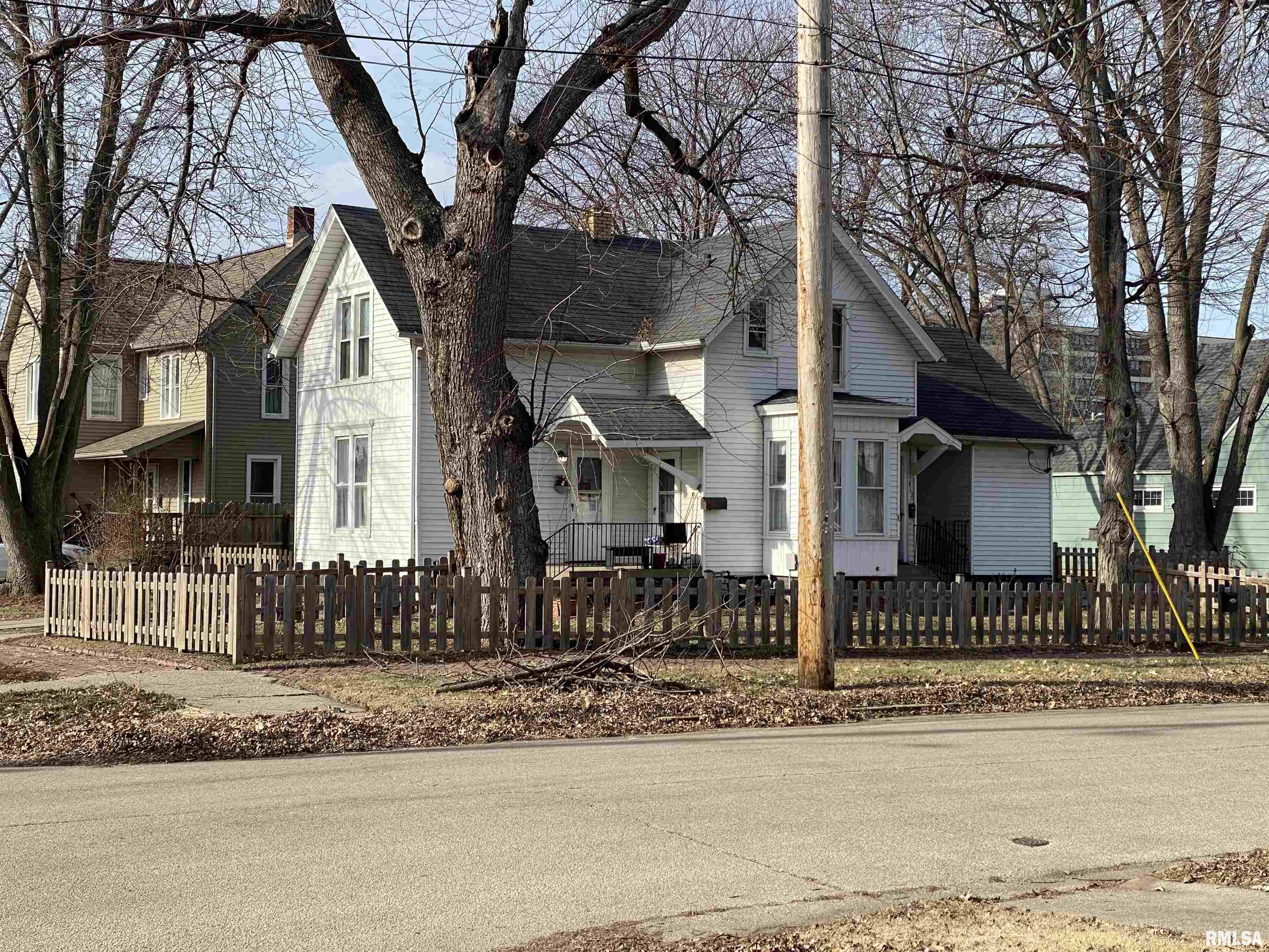 312 North 2nd Avenue Canton, IL 61520 - Photo 1 of 3