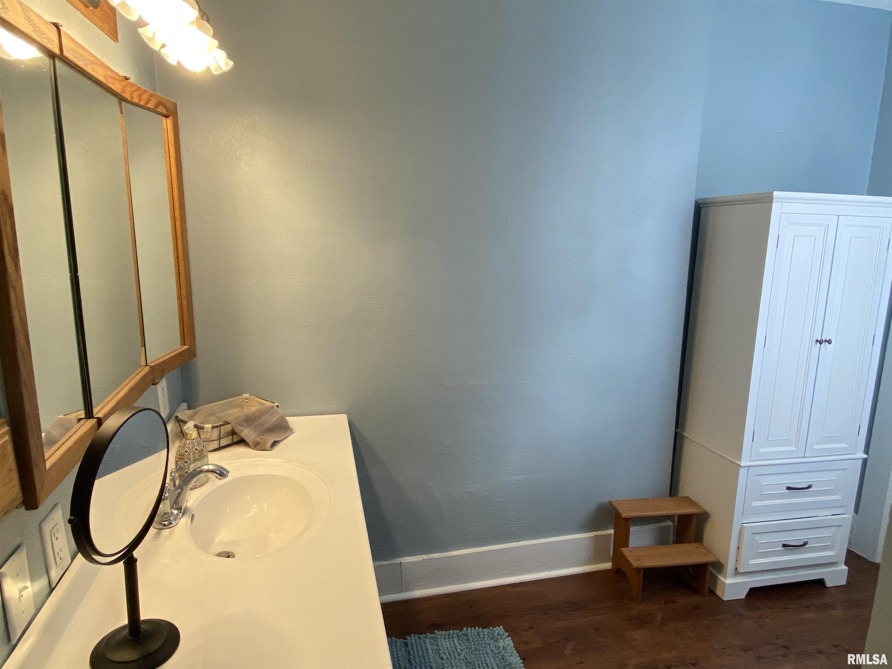 312 North 2nd Avenue Canton, IL 61520 - Photo 21 of 37