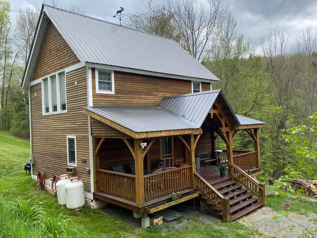 $575,000 | 256 Potter Road, Wardsboro, VT 05355