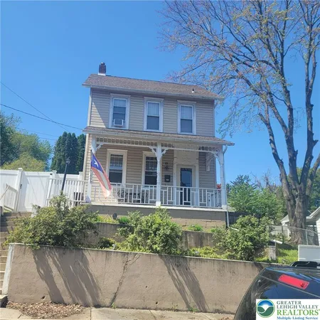 $2,400 | 440 New Street, Freemansburg, PA 18017