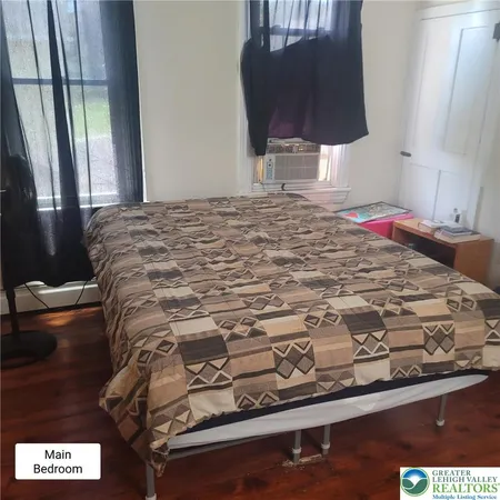 $2,400 | 440 New Street, Freemansburg, PA 18017
