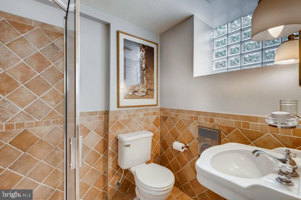 4409 Sedgwick Road Baltimore, MD 21210 - Photo 16 of 22 Full Bath in Basement