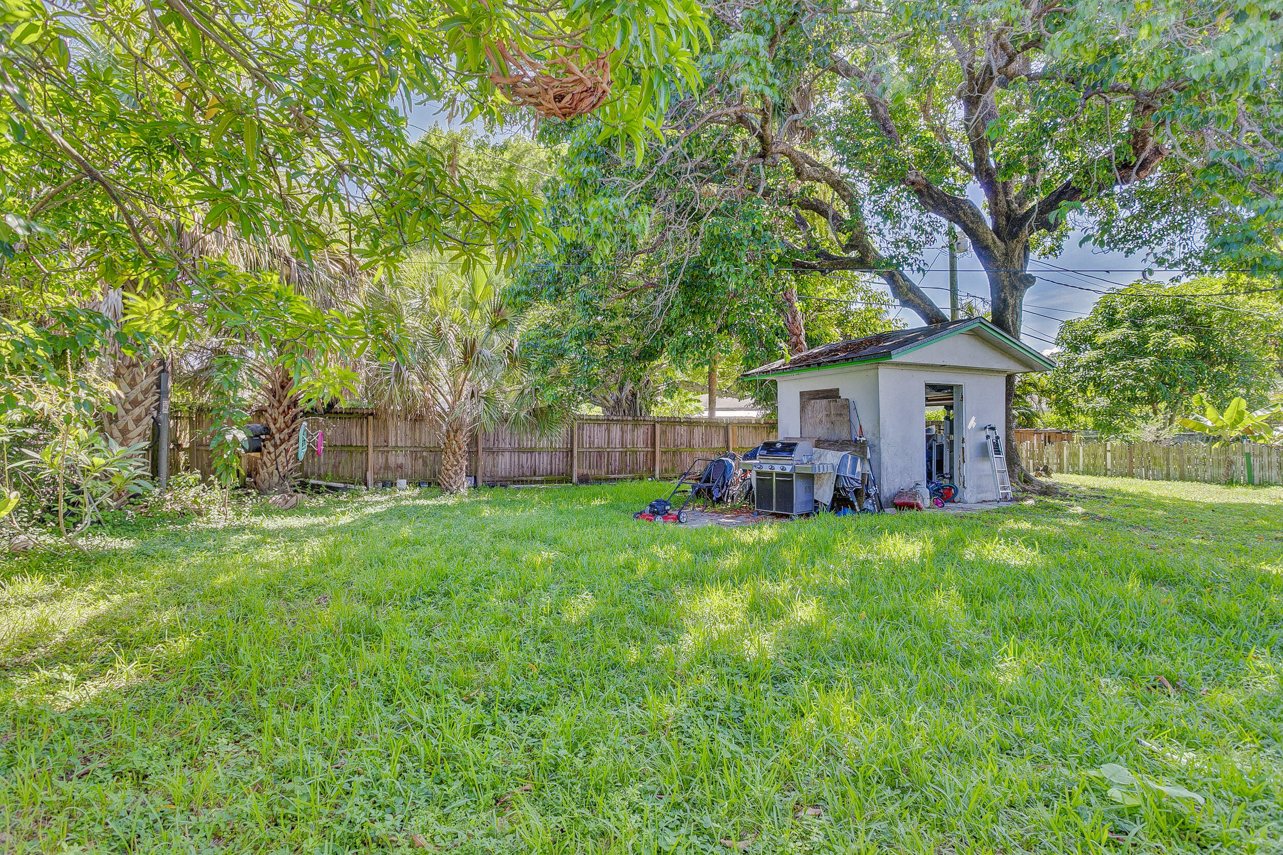 804 Northview Drive Jupiter, FL 33458 - Photo 3 of 9 19_320a1564