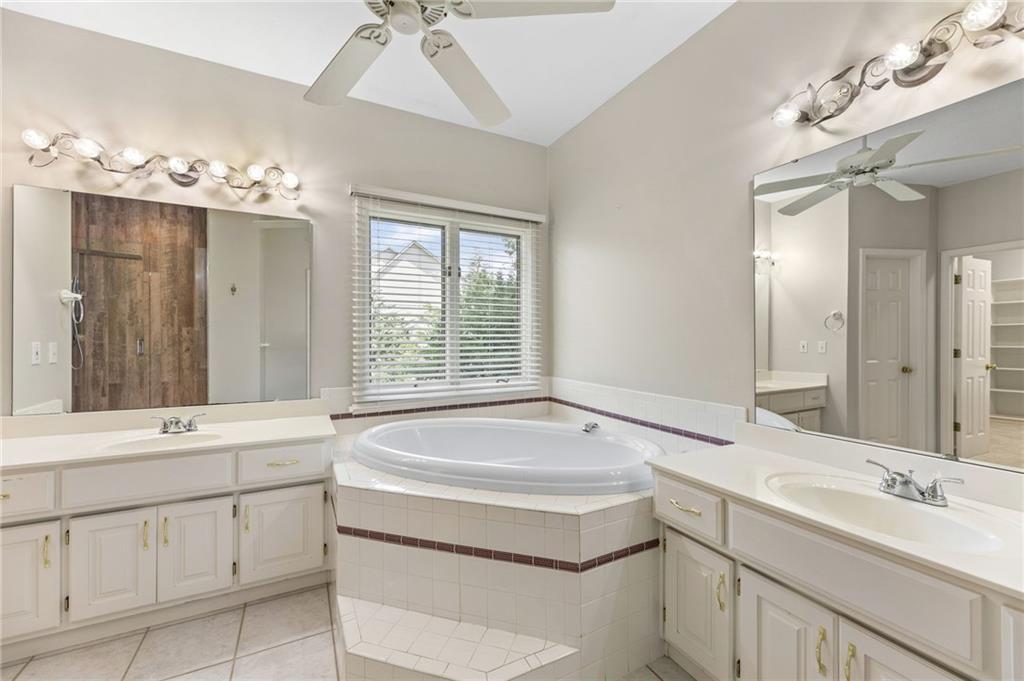 7447 Mize Road Shawnee, KS 66227 - Photo 33 of 83