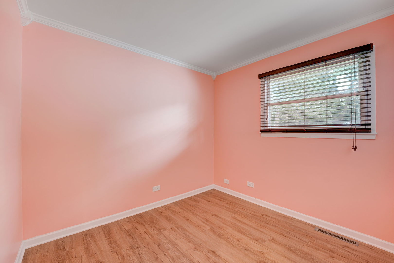 205 Albert Terrace Wheeling, IL 60090 - Photo 15 of 24