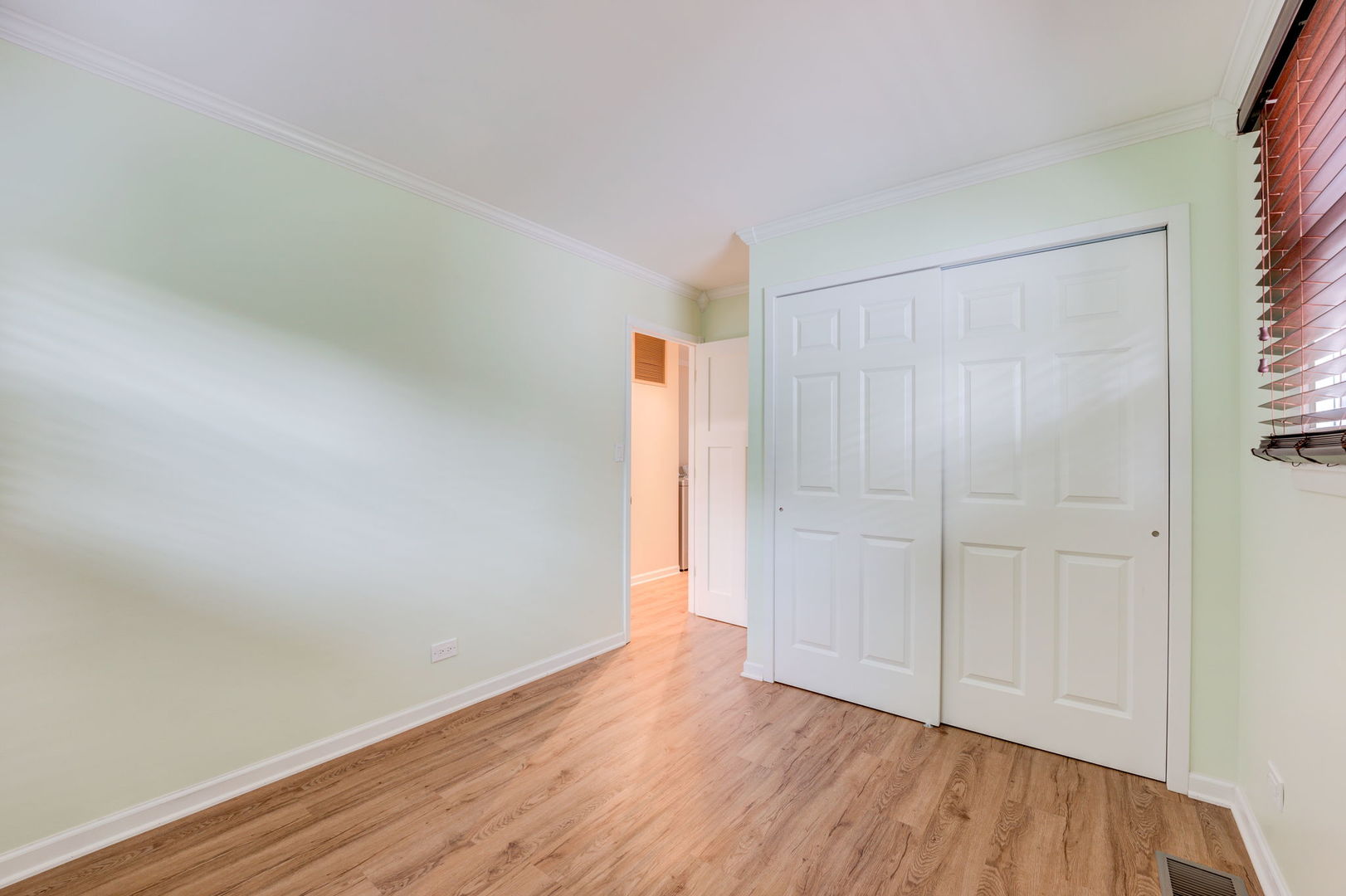 205 Albert Terrace Wheeling, IL 60090 - Photo 19 of 24