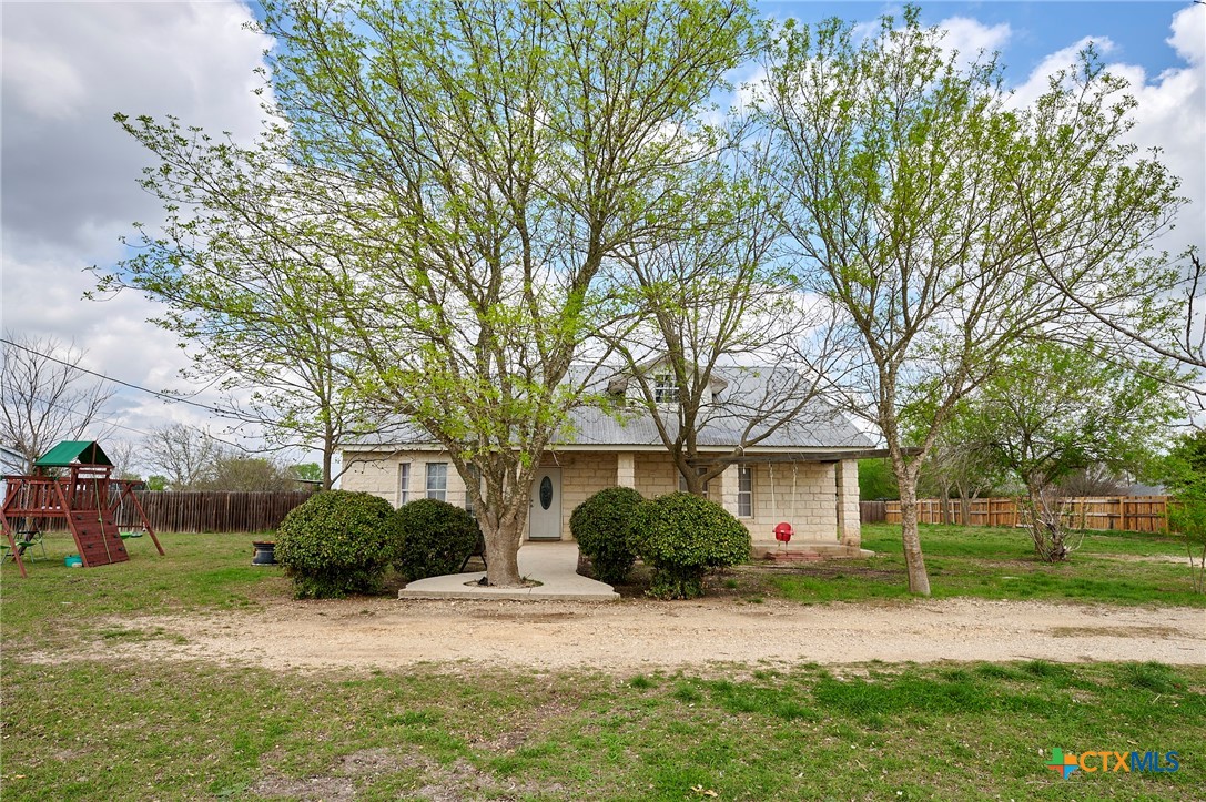 1085 Garrett Trail Maxwell, TX 78656 - Photo 3 of 36