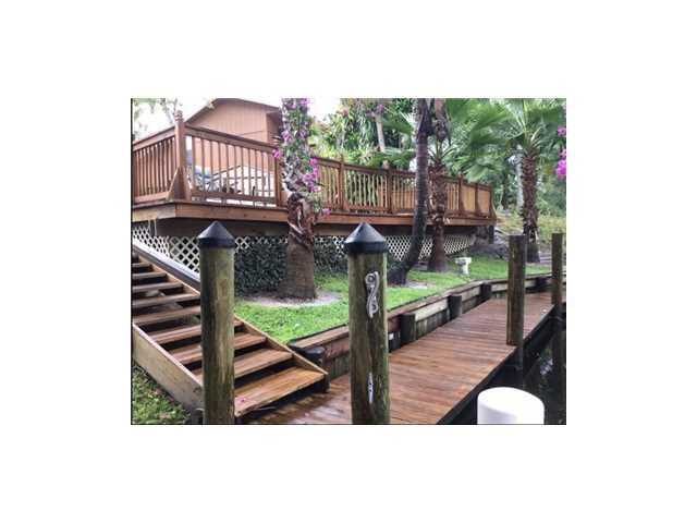 361 Southwest Timber Trail Stuart, FL 34997 - Photo 6 of 12 Gallery Image 6