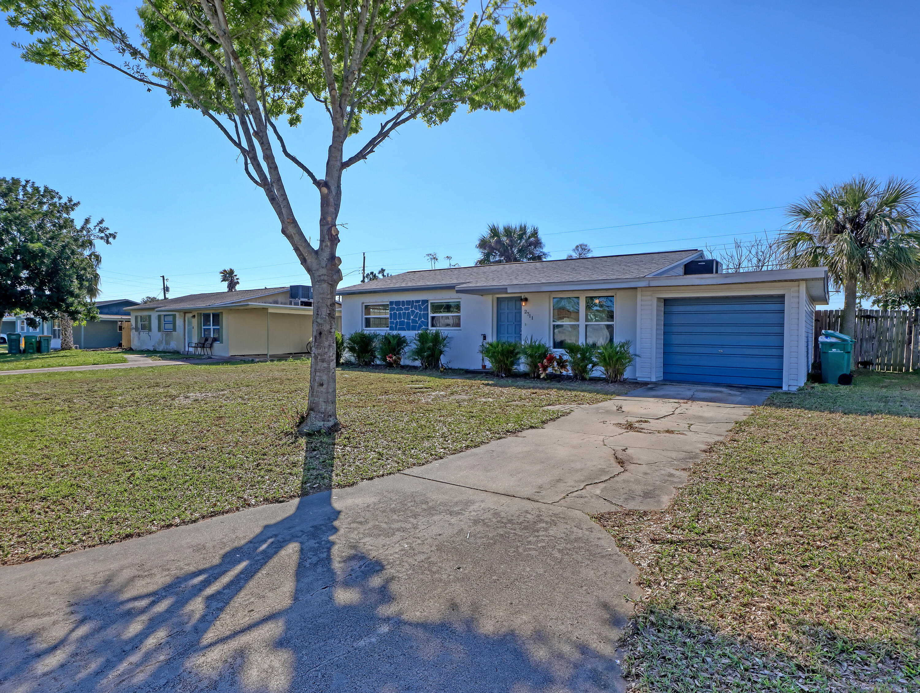 2711 Locksley Road Melbourne, FL 32935 - Photo 4 of 34 a view of house with yard
