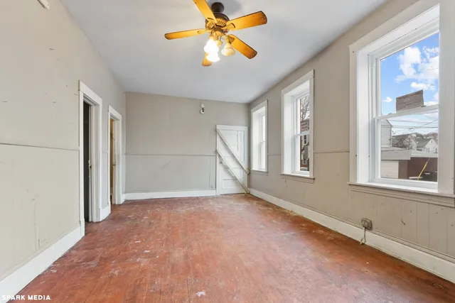 $299,000 | 4800 South Wood Street, Chicago, IL 60609