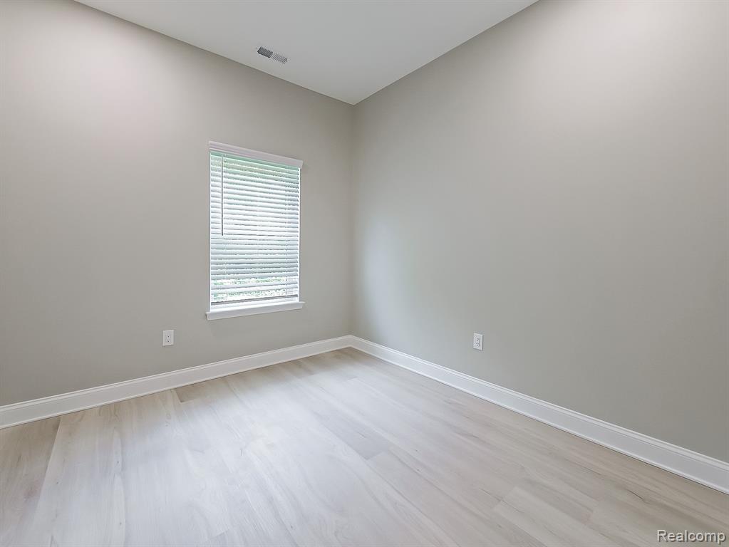 31480 Warren Road, Unit 303 Westland, MI 48185 - Photo 12 of 29