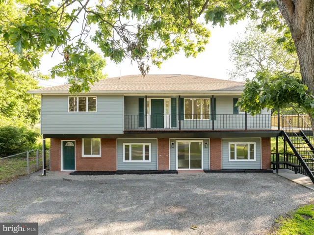 $375,000 | 9708 Martinsburg Road, Hedgesville, WV 25427