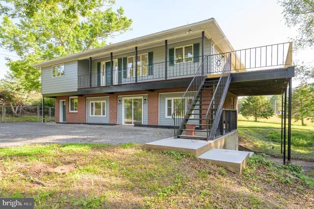 $375,000 | 9708 Martinsburg Road, Hedgesville, WV 25427