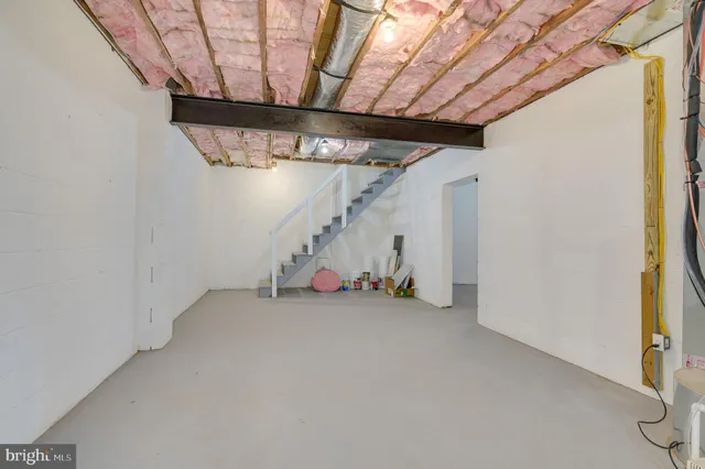 $375,000 | 9708 Martinsburg Road, Hedgesville, WV 25427