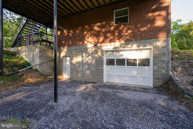 $375,000 | 9708 Martinsburg Road, Hedgesville, WV 25427