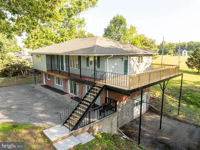$375,000 | 9708 Martinsburg Road, Hedgesville, WV 25427
