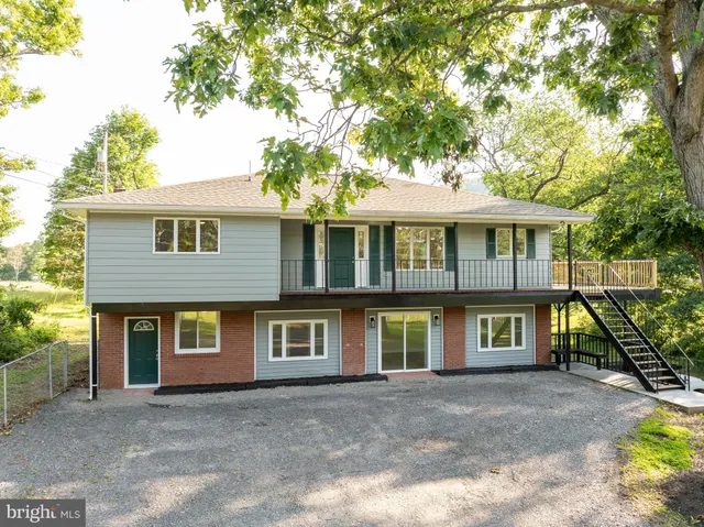 $375,000 | 9708 Martinsburg Road, Hedgesville, WV 25427