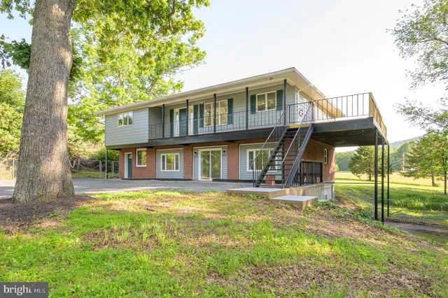 $375,000 | 9708 Martinsburg Road, Hedgesville, WV 25427