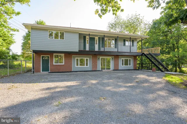 $375,000 | 9708 Martinsburg Road, Hedgesville, WV 25427