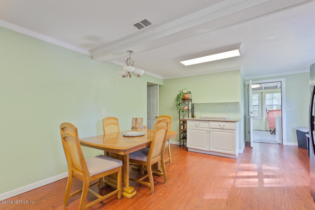 1004 Colley Road Starke, FL 32091 - Photo 9 of 34 Hardwood Floors