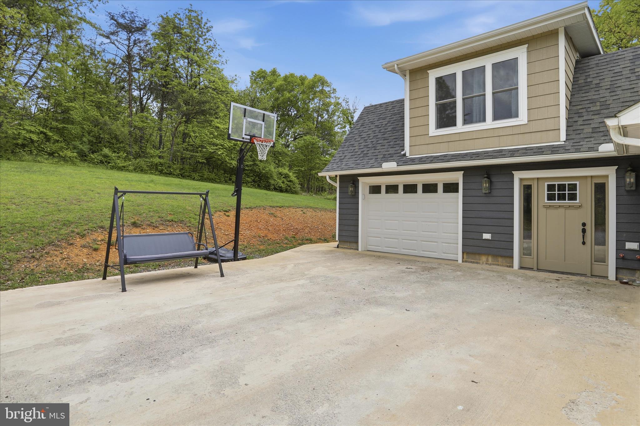 11900 Messick Road Southeast Cumberland, MD 21502 - Photo 4 of 59