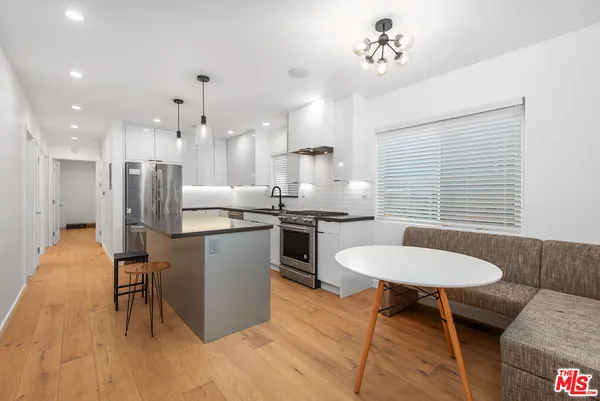 $5,995 | 2603 Abbot Kinney Boulevard, Venice, CA 90291