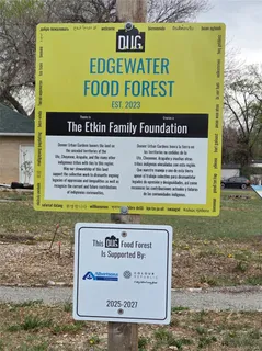 a sign on the wall of the building